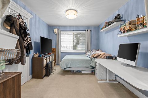 Tiny photo for 340 Stonehurst Lane, Roselle, IL 60172 (MLS # 12614982)