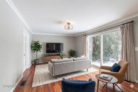 Tiny photo for 246 Montclair Road, Vernon Hills, IL 60061 (MLS # 12573788)