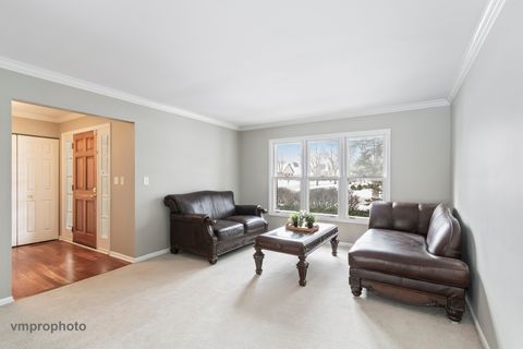 Tiny photo for 246 Montclair Road, Vernon Hills, IL 60061 (MLS # 12573788)