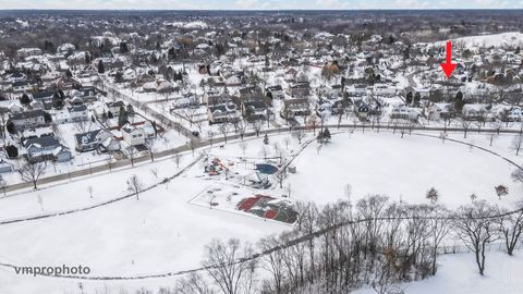 Tiny photo for 246 Montclair Road, Vernon Hills, IL 60061 (MLS # 12573788)