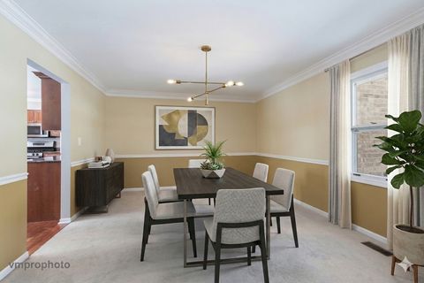 Tiny photo for 246 Montclair Road, Vernon Hills, IL 60061 (MLS # 12573788)