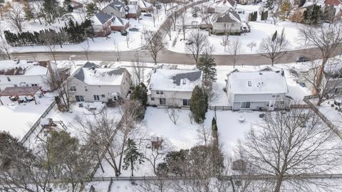 Tiny photo for 246 Montclair Road, Vernon Hills, IL 60061 (MLS # 12573788)