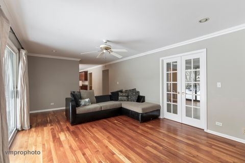 Tiny photo for 246 Montclair Road, Vernon Hills, IL 60061 (MLS # 12573788)