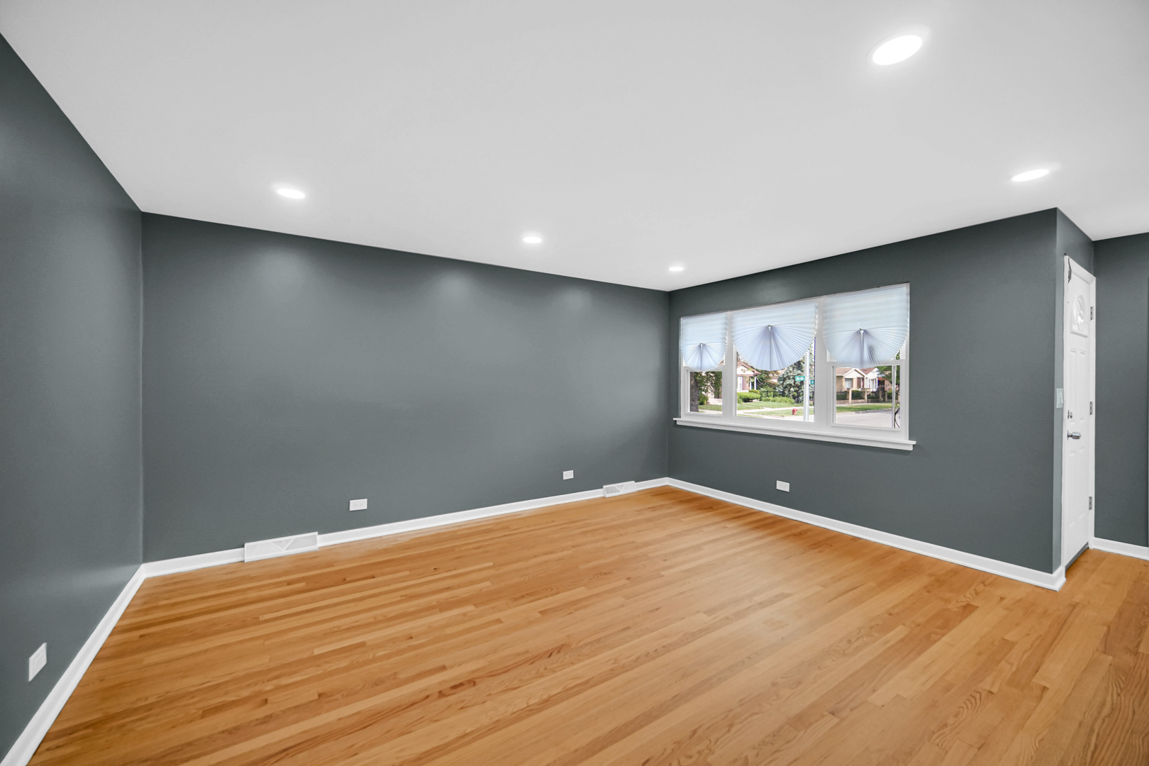 445 W 98th Street