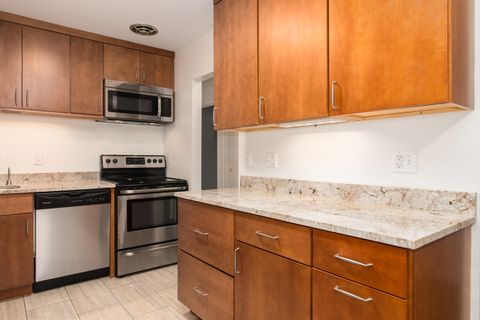 Tiny photo for 1136 Greenleaf Avenue #303, Wilmette, IL 60091 (MLS # 12494292)