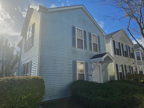 863 Symphony Drive 863 Aurora IL 60504