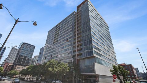 Photo of 659 W Randolph Street #510, Chicago, IL 60661 (MLS # 12440269)