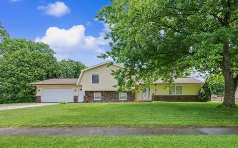 Tiny photo for 2006 Cindy Lynn Street, Urbana, IL 61802 (MLS # 12681247)