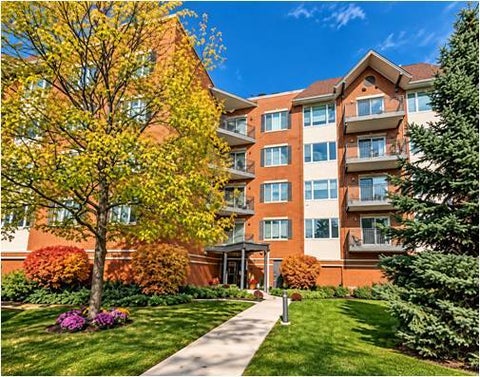 Photo of 2601 Central Street #402, Evanston, IL 60201 (MLS # 12775496)