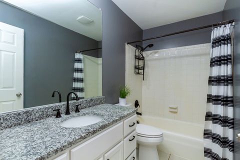 Tiny photo for 3N046 Lakeview Court, West Chicago, IL 60185 (MLS # 12587635)