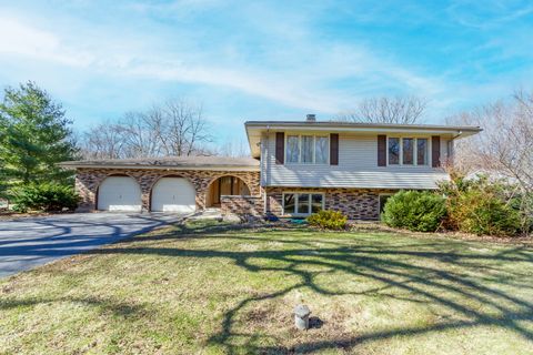 3N046 Lakeview Court West Chicago IL 60185