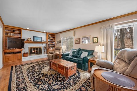 Tiny photo for 5N490 Hidden Springs Drive, St. Charles, IL 60175 (MLS # 12615556)