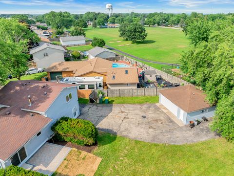 Tiny photo for 803 Oakton Avenue, Romeoville, IL 60446 (MLS # 12428087)