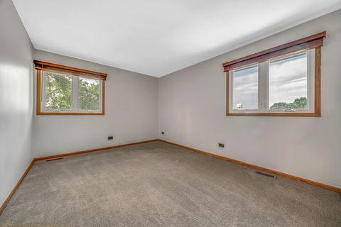 Tiny photo for 803 Oakton Avenue, Romeoville, IL 60446 (MLS # 12428087)