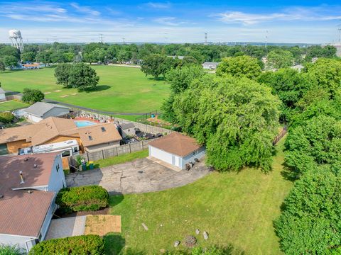 Tiny photo for 803 Oakton Avenue, Romeoville, IL 60446 (MLS # 12428087)
