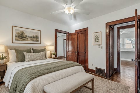 Tiny photo for 2817 Bellevue Avenue, Bettendorf, IA 52722 (MLS # 12763291)