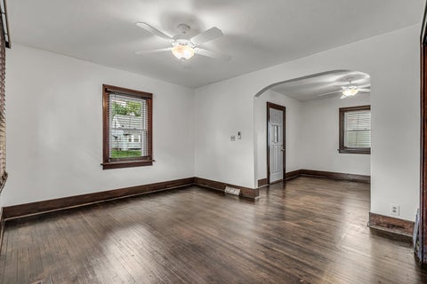 Tiny photo for 2817 Bellevue Avenue, Bettendorf, IA 52722 (MLS # 12763291)