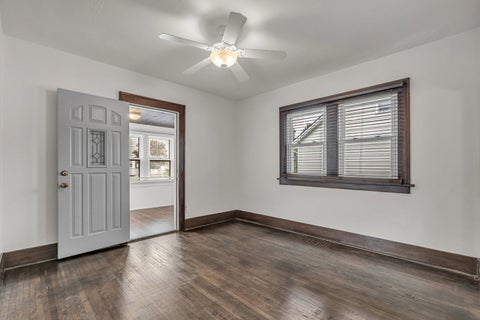 Tiny photo for 2817 Bellevue Avenue, Bettendorf, IA 52722 (MLS # 12763291)