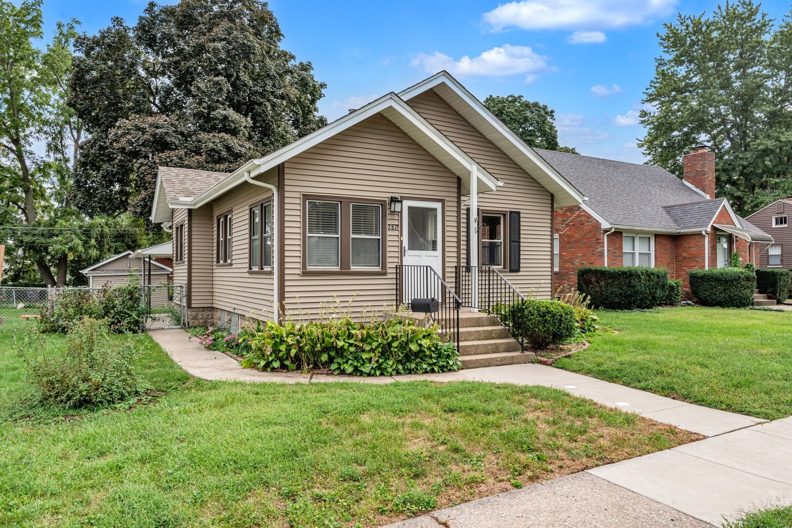2817 Bellevue Avenue