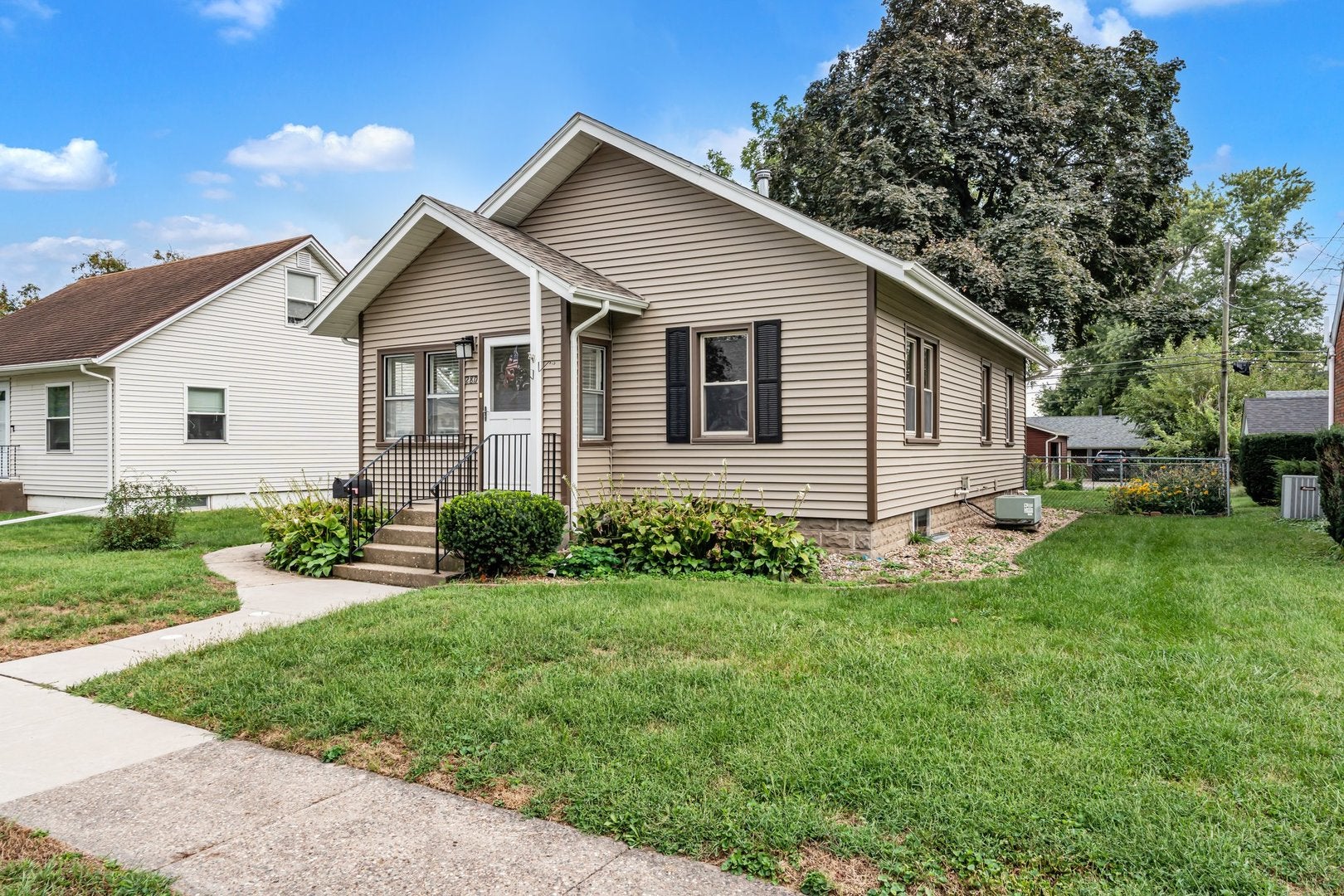 2817 Bellevue Avenue