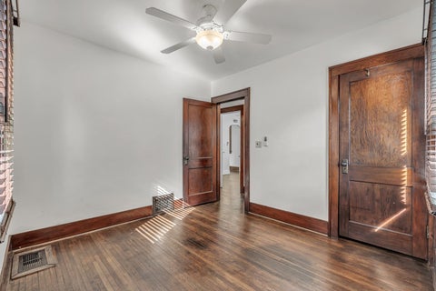 Tiny photo for 2817 Bellevue Avenue, Bettendorf, IA 52722 (MLS # 12763291)