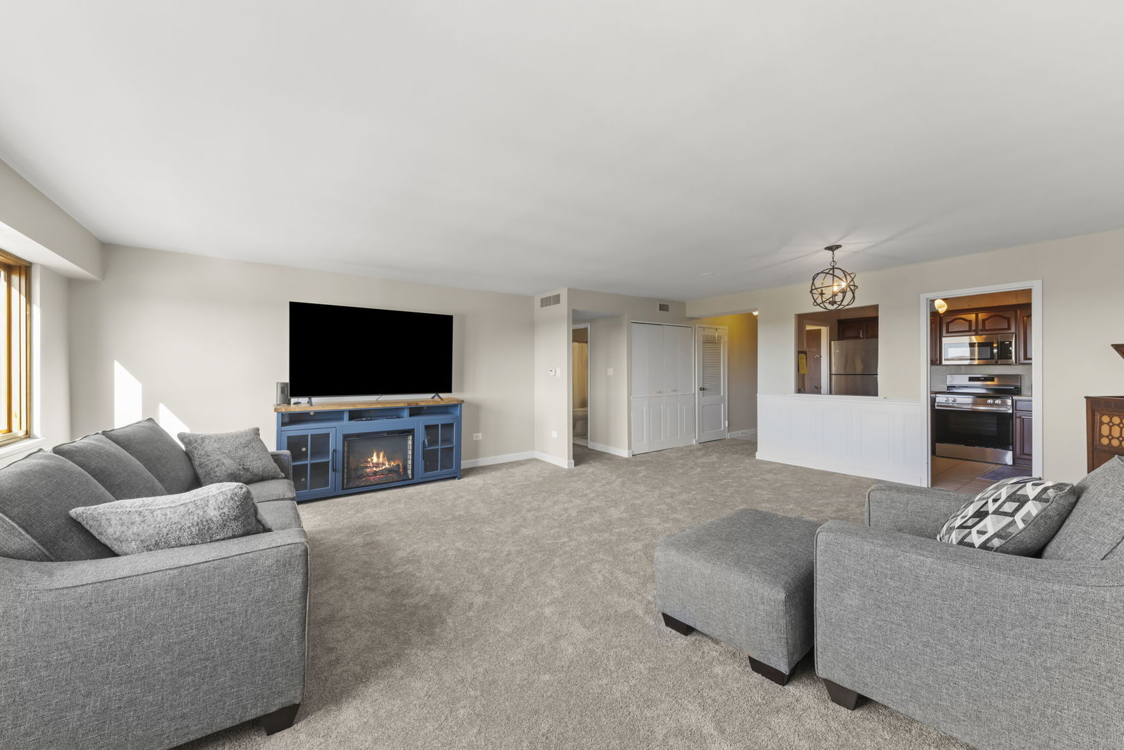 141 N La Grange Road 803