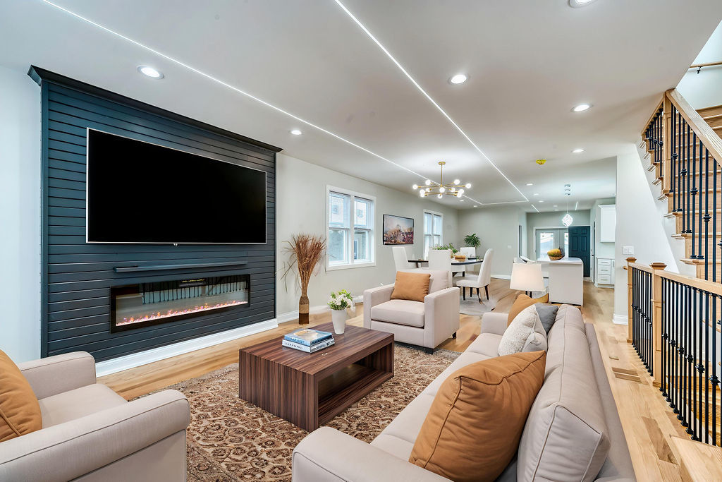 1258 N MAYFIELD Avenue