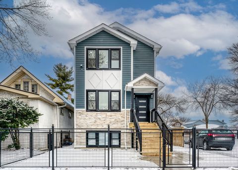 Photo of 1258 N MAYFIELD Avenue, Chicago, IL 60651 (MLS # 12550583)