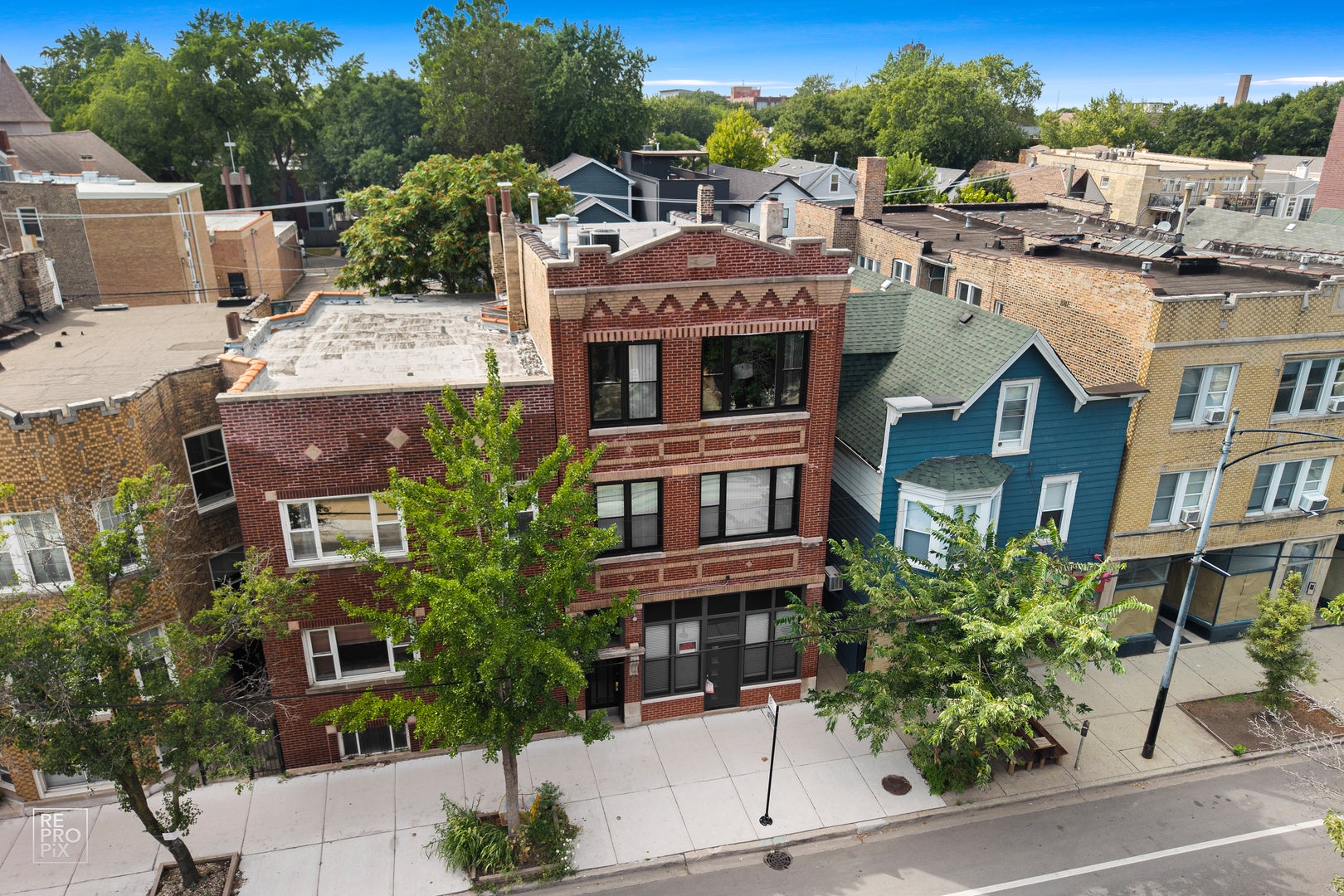 3912 N Ashland Avenue