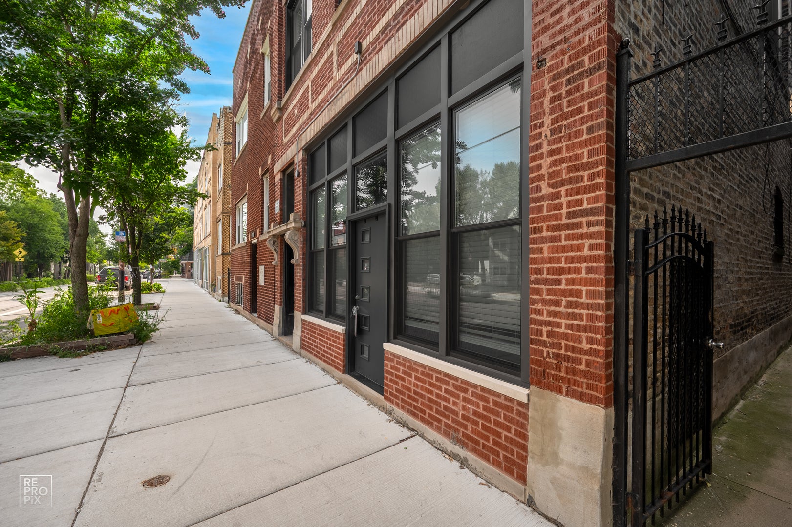 3912 N Ashland Avenue