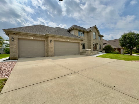 Tiny photo for 10433 Amber Lane, Orland Park, IL 60467 (MLS # 12739044)