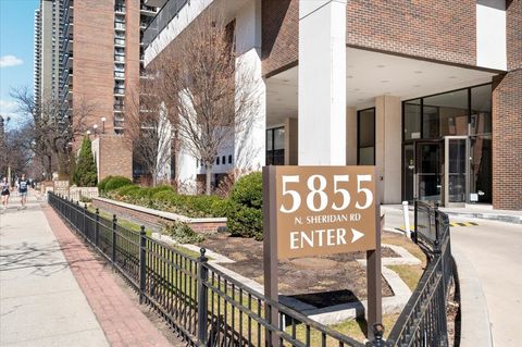 Tiny photo for 5855 N Sheridan Road #25G, Chicago, IL 60660 (MLS # 12625153)