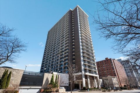 Photo of 5855 N Sheridan Road #25G, Chicago, IL 60660 (MLS # 12625153)