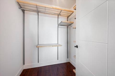 Tiny photo for 5855 N Sheridan Road #25G, Chicago, IL 60660 (MLS # 12625153)