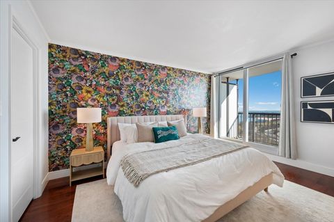 Tiny photo for 5855 N Sheridan Road #25G, Chicago, IL 60660 (MLS # 12625153)