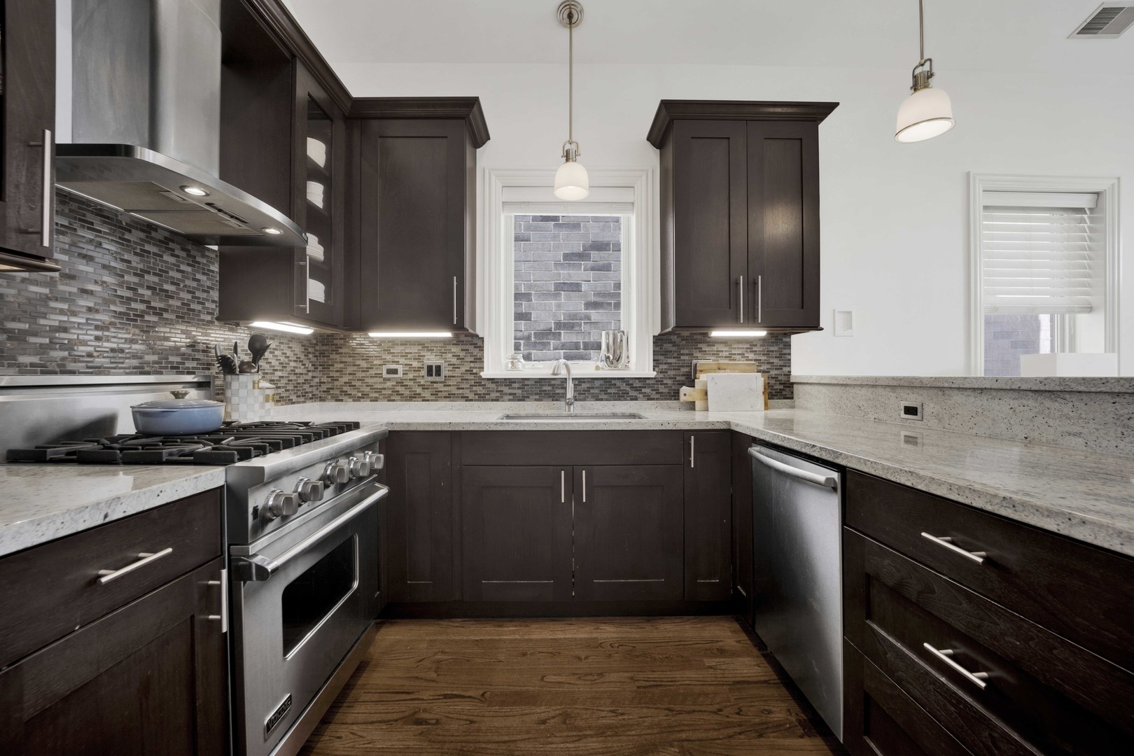 1520 W Diversey Parkway 3