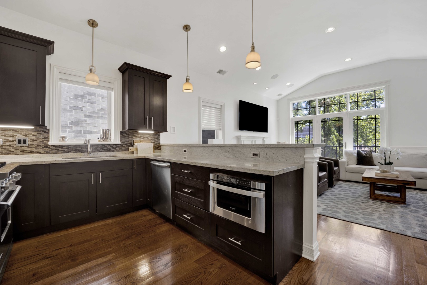 1520 W Diversey Parkway 3