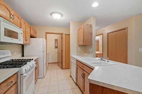 Tiny photo for 20301 S Pine Hill Road #3A, Frankfort, IL 60423 (MLS # 12445103)