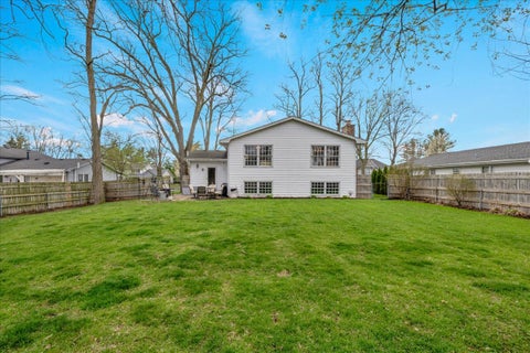 Tiny photo for 828 S Jefferson Street, Batavia, IL 60510 (MLS # 12695877)