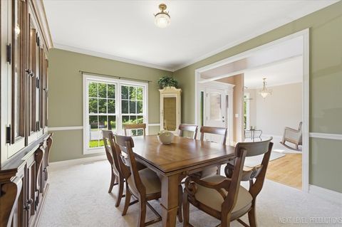 Tiny photo for 729 W Thornwood Drive, South Elgin, IL 60177 (MLS # 12654901)