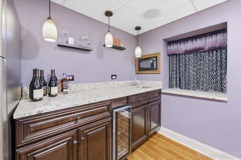 Tiny photo for 729 W Thornwood Drive, South Elgin, IL 60177 (MLS # 12654901)