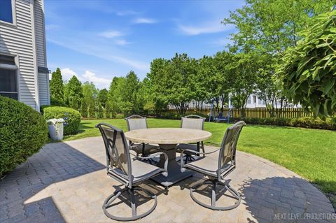 Tiny photo for 729 W Thornwood Drive, South Elgin, IL 60177 (MLS # 12654901)