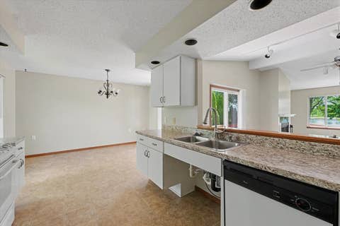 Tiny photo for 3403 Timberline Drive, Champaign, IL 61822 (MLS # 12638446)