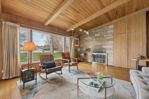 Tiny photo for 34 S River Street, South Elgin, IL 60177 (MLS # 12618637)