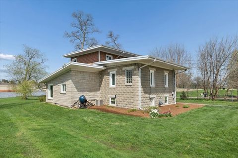 Photo of 34 S River Street, South Elgin, IL 60177 (MLS # 12618637)