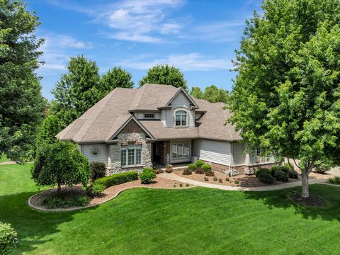 Photo of 1169 Coyote Run RUN, Bourbonnais, IL 60914 (MLS # 12688338)
