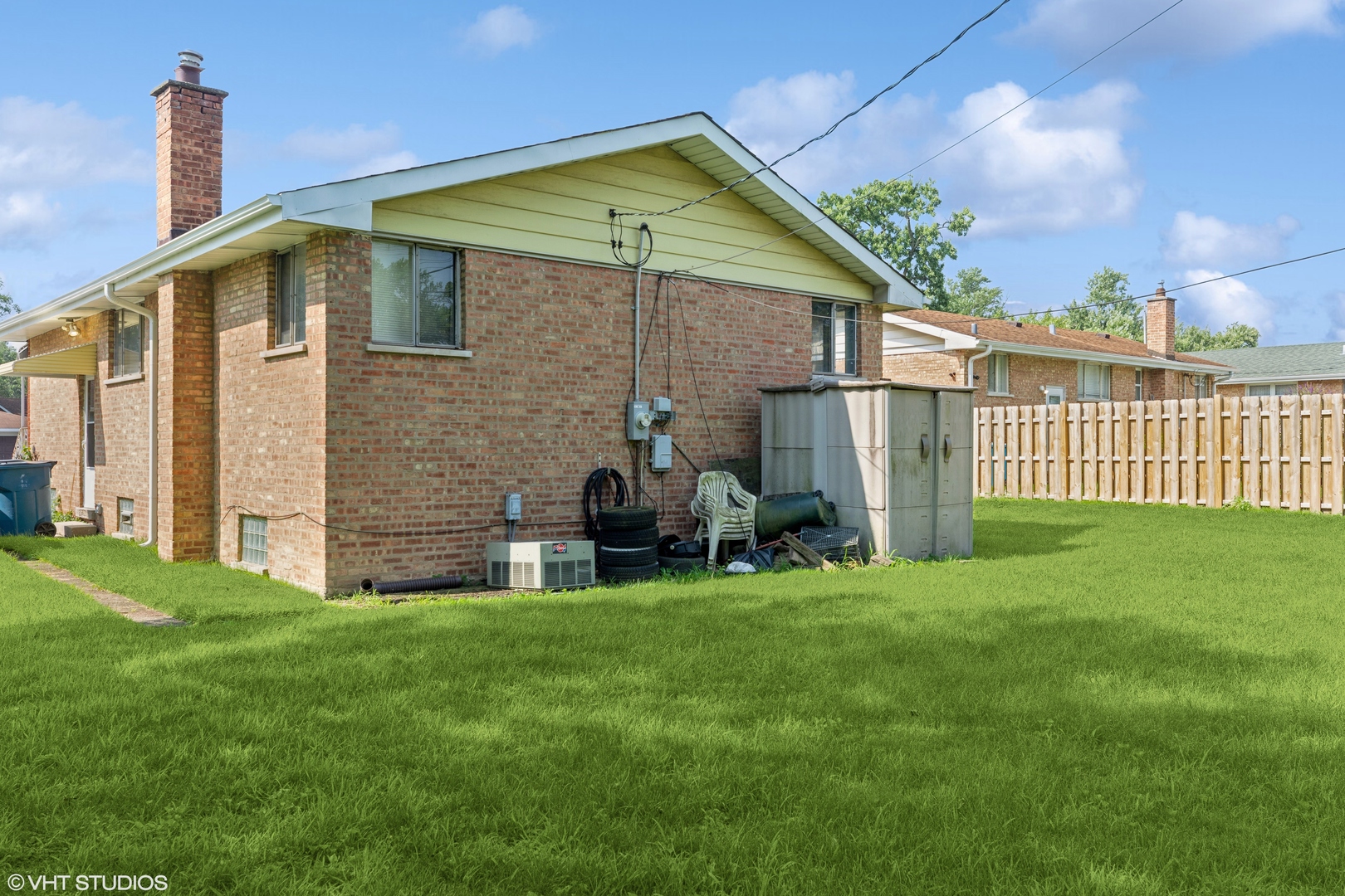 223 Lynn Lane