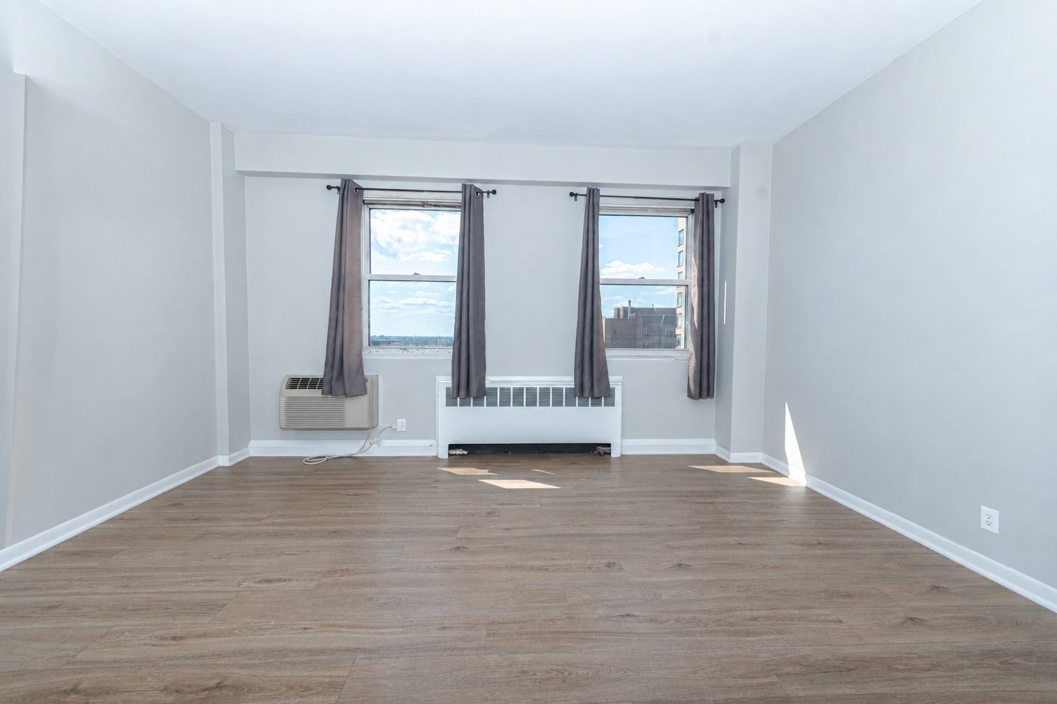 2909 N Sheridan Road 1705