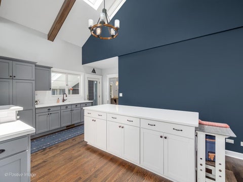 Tiny photo for 414 Chicago Avenue, Clarendon Hills, IL 60514 (MLS # 12741194)