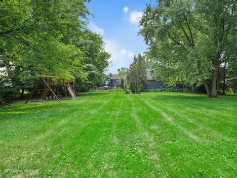 Tiny photo for 414 Chicago Avenue, Clarendon Hills, IL 60514 (MLS # 12741194)